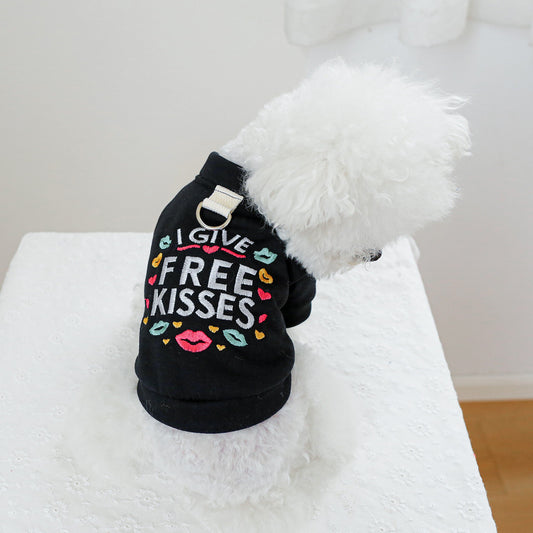 "I Give Free Kisses" Kiss Sweater – Casual Autumn & Winter Pet Clothes for Small Dogs